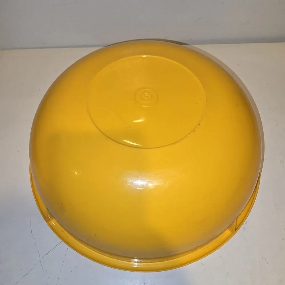 TUPPERWARE Vintage GOLDEN Rod Fix N Mix Bowl SERVING BOWL 26 Cups